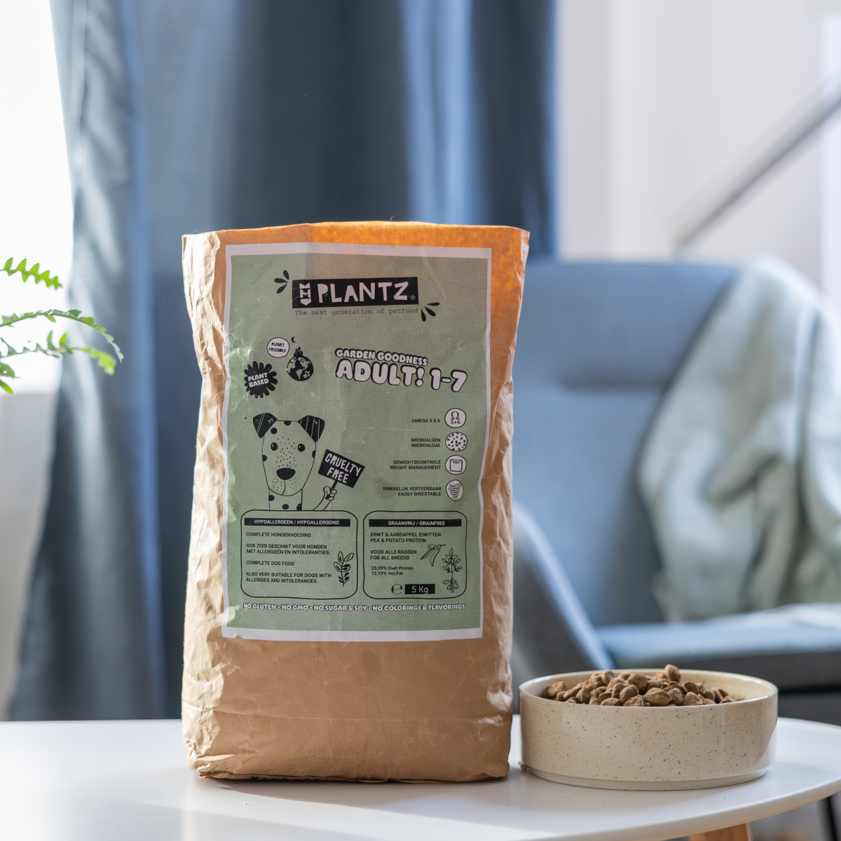 Plant-based dry food with yucca extract | Junior & Adult